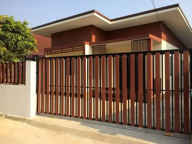 Temukan inspirasi pagar rumah modern dengan desain elegan, pilihan material terbaik, dan tips memilih pagar yang sesuai untuk hunian.